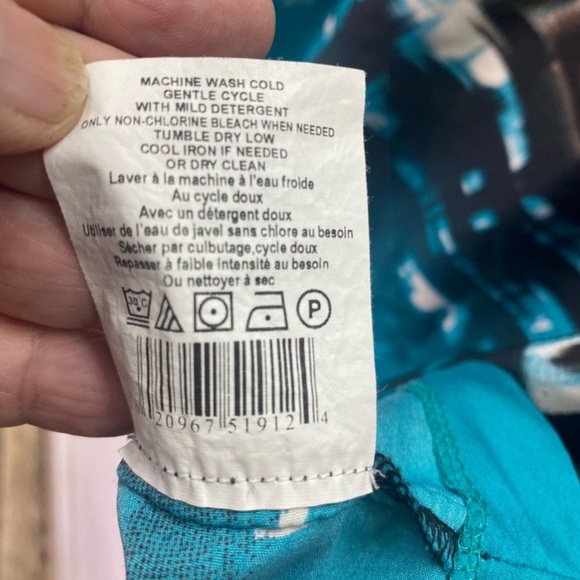 Abstract Artsy Maternity Momcore Top M Short Sleeve Cool 1/4 Front Zipper - Picture 12 of 14